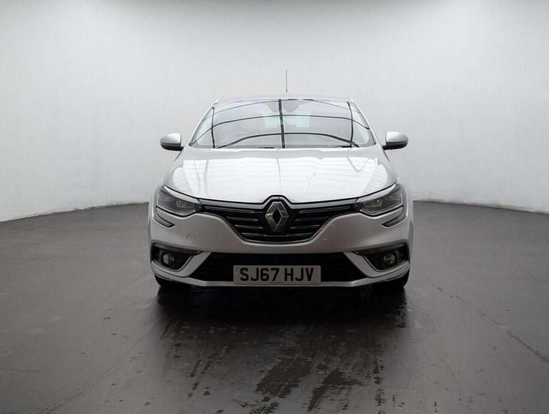 Used Renault Mégane IV Signature 130 HP (95 kW) 2017 Silver Hatchback