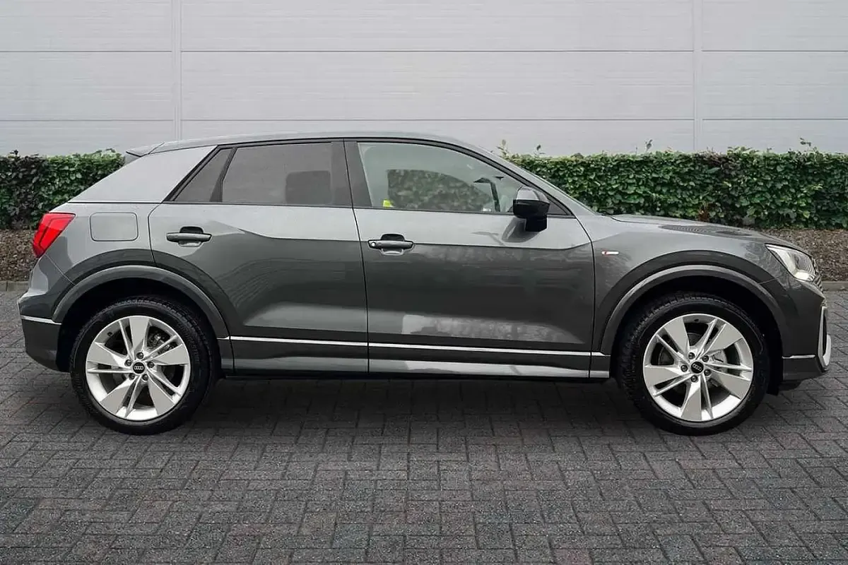 Used Audi Q2 S-Line 147 HP (108 kW) 2026 Grey SUV