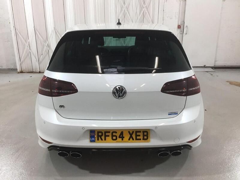 Used VW Golf VII R 300 HP (220 kW) 2015 White Hatchback
