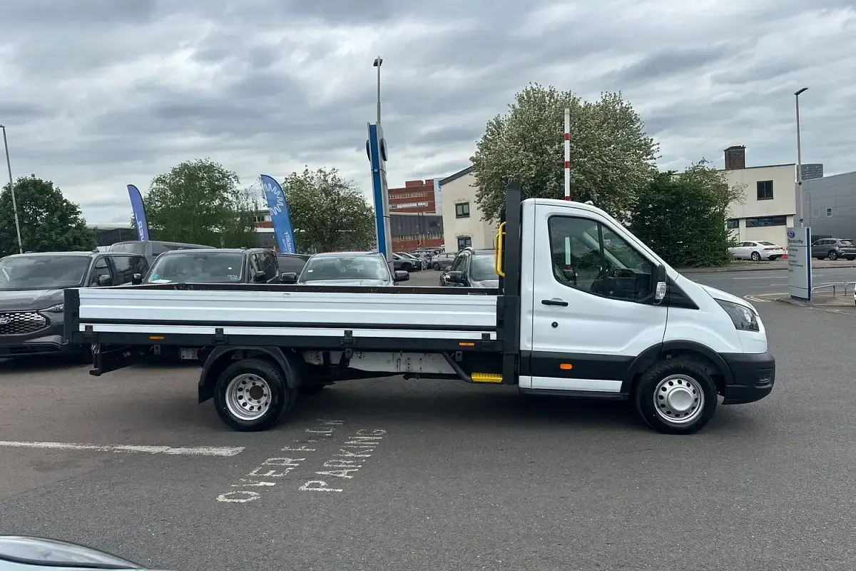Używany Ford Transit 131 KM (96 kW) 2023 Biały Kabriolet