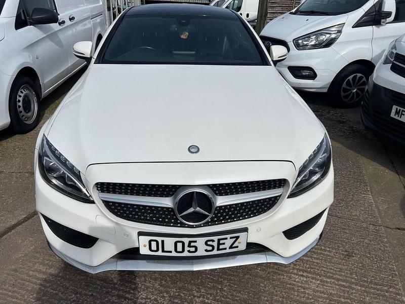 Used Mercedes C220 AMG Line Premium 170 HP (125 kW) 2016 White Coupe
