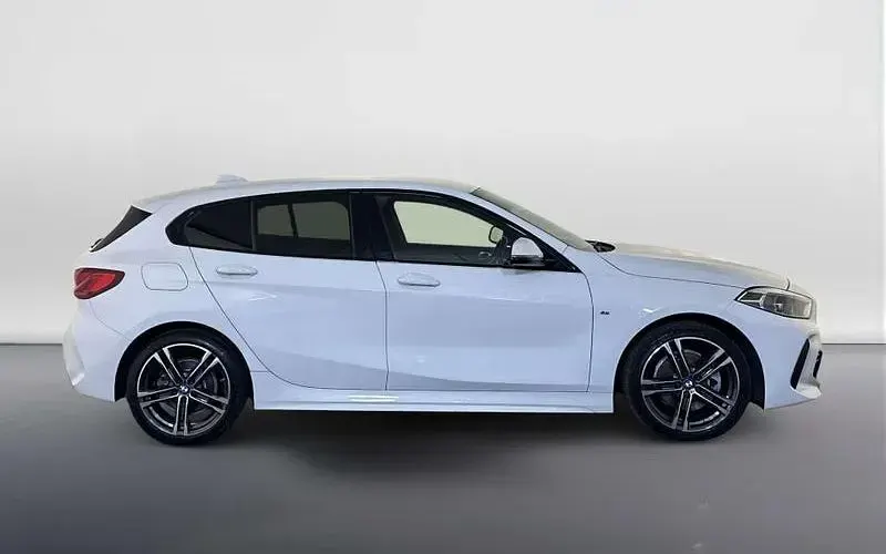 Used BMW 118 M Sport 136 HP (100 kW) 2023 White Hatchback