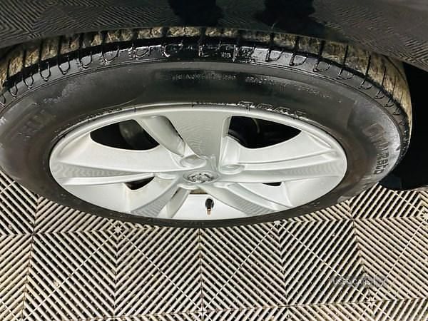 Used Vauxhall Insignia SRi 136 HP (100 kW) 2019 Black Hatchback