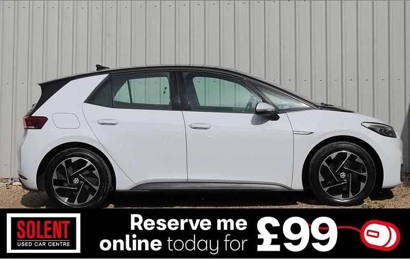 Used VW ID.3 Pro 106 kW (145 HP) 2022 White Hatchback
