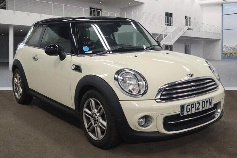 White Used 2012 Mini Cooper Hatch Hatchback | £4,299 (Good price) - Image 1/1