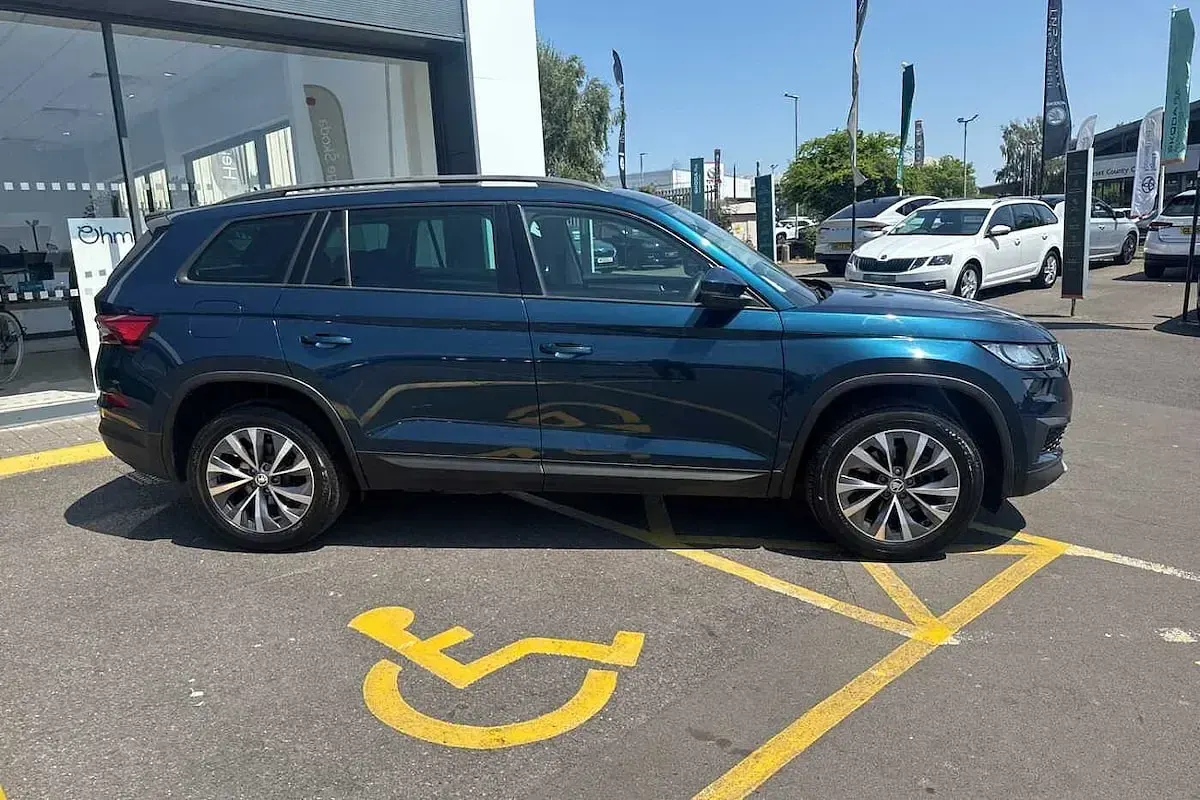 Used Skoda Kodiaq SE Drive 110 HP (80 kW) 2022 Petrol blue metallic SUV