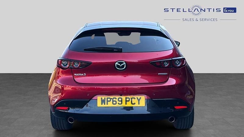 Used Mazda 3 Inclusive 120 HP (88 kW) 2020 Red Hatchback