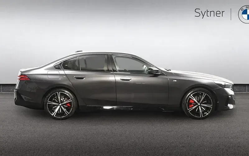 New BMW i5 442 kW (601 HP) 2026 Sedan