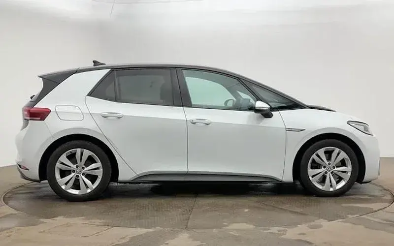 Used VW ID.3 Pro 150 kW (204 HP) 2020 White Hatchback