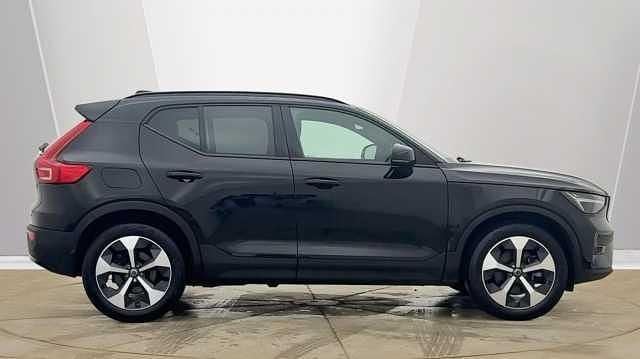 Used Volvo XC40 Plus 161 HP (118 kW) 2025 SUV