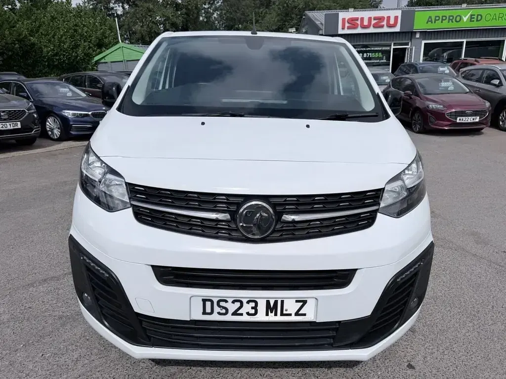 Used Vauxhall Vivaro 2023 White MPV