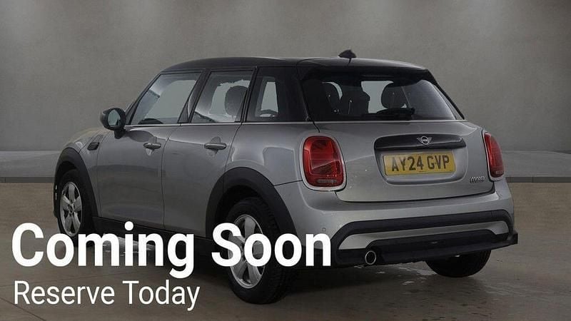 Used Mini Cooper Classic 134 HP (98 kW) 2024 Silver Hatchback