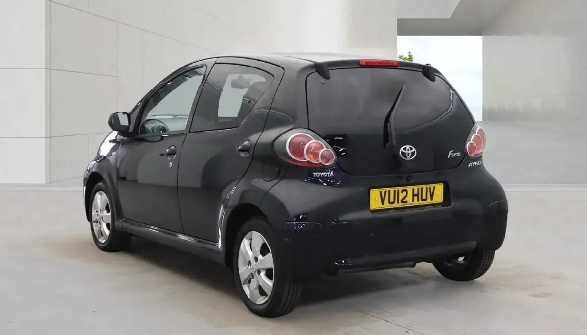 Used Toyota Aygo 68 HP (50 kW) 2012 Black Hatchback