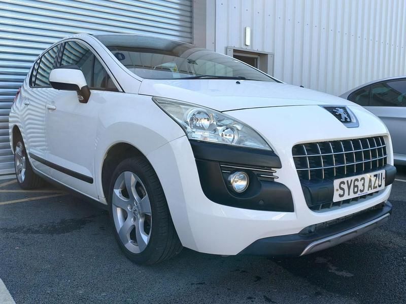White Used 2013 Peugeot 3008 Active SUV | £2,750 (Good price) - Image 1/4