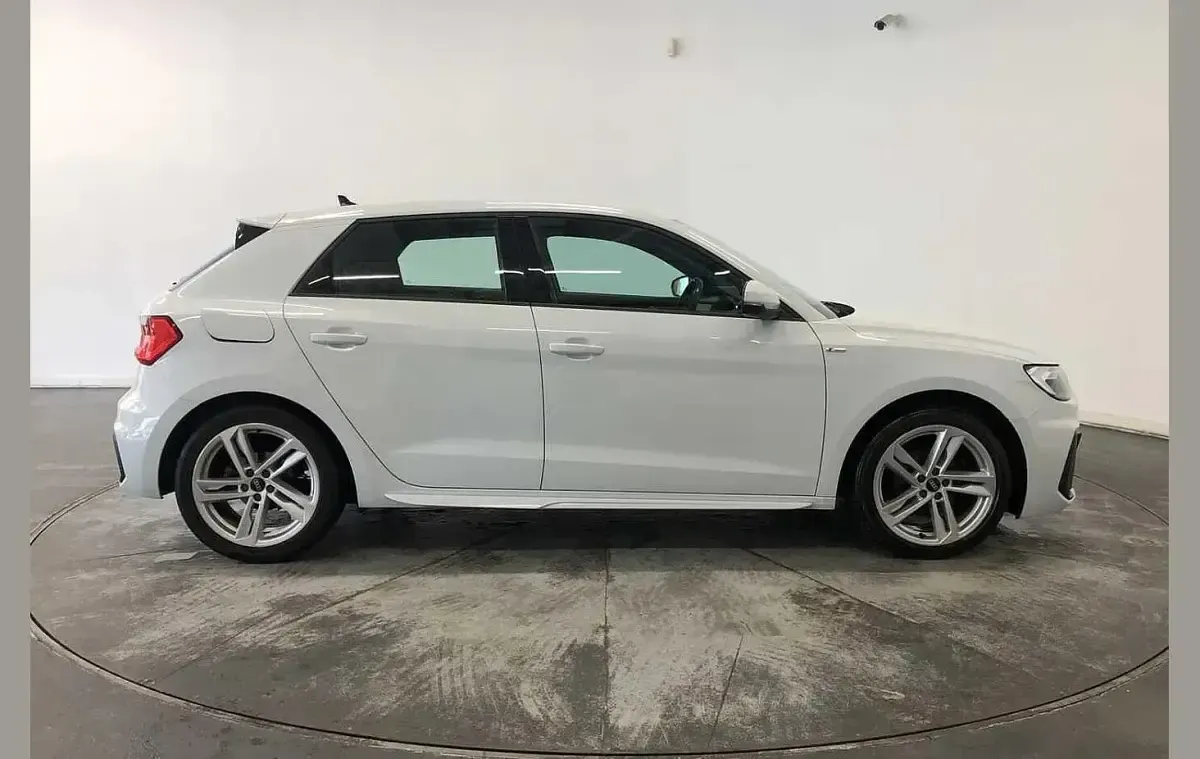 Usado Audi A1 S-Line 147 HP (108 kW) 2021 Branco SUV
