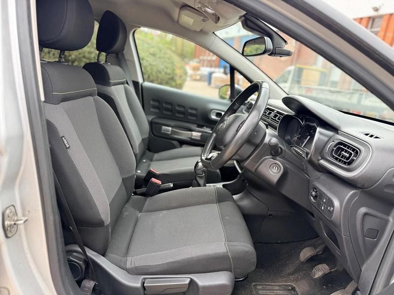 Used Citroën C3 Flair 110 HP (80 kW) 2017 Silver Hatchback