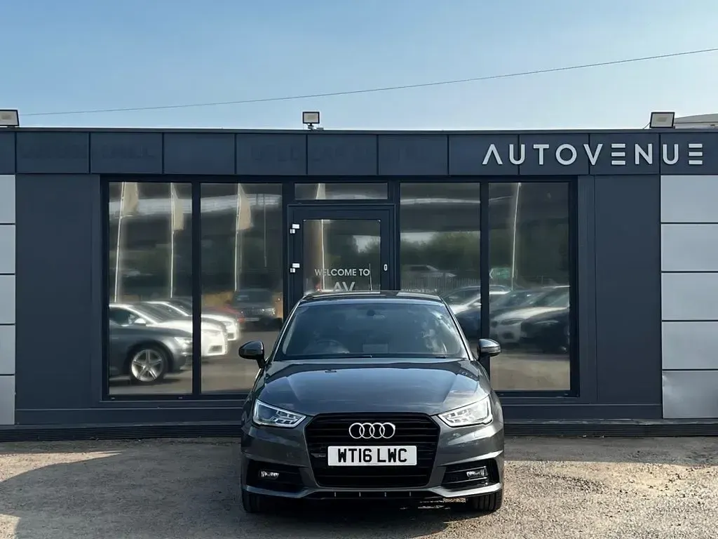 Used Audi A1 Sportback Black Edition 116 HP (85 kW) 2016 Grey Hatchback