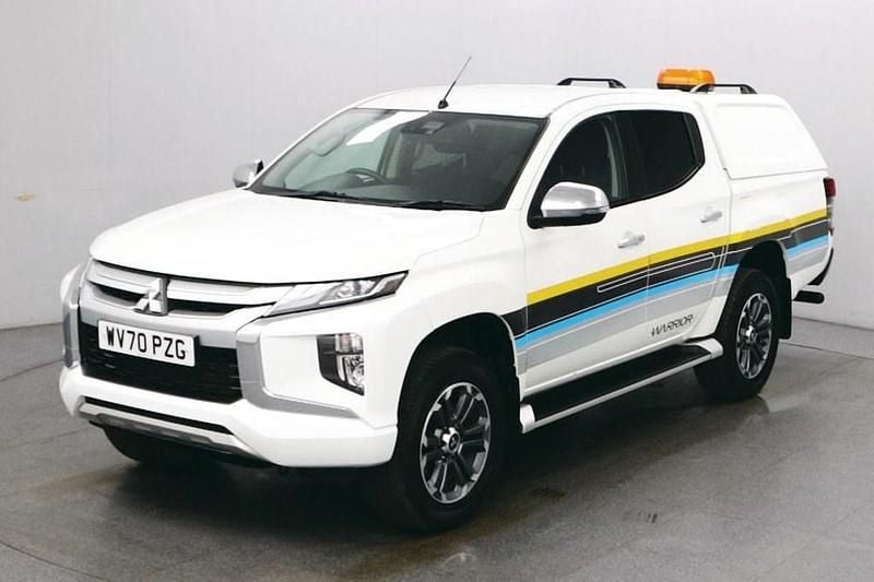 White Used 2020 Mitsubishi L200 Warrior Pickup | £13,490 - Image 1/4