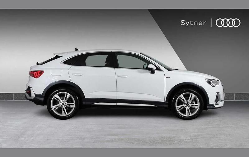 Used Audi Q3 S-Line 150 HP (110 kW) 2024 White SUV