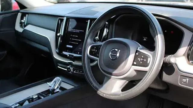 Used Volvo XC60 Inscription 250 HP (183 kW) 2022 SUV