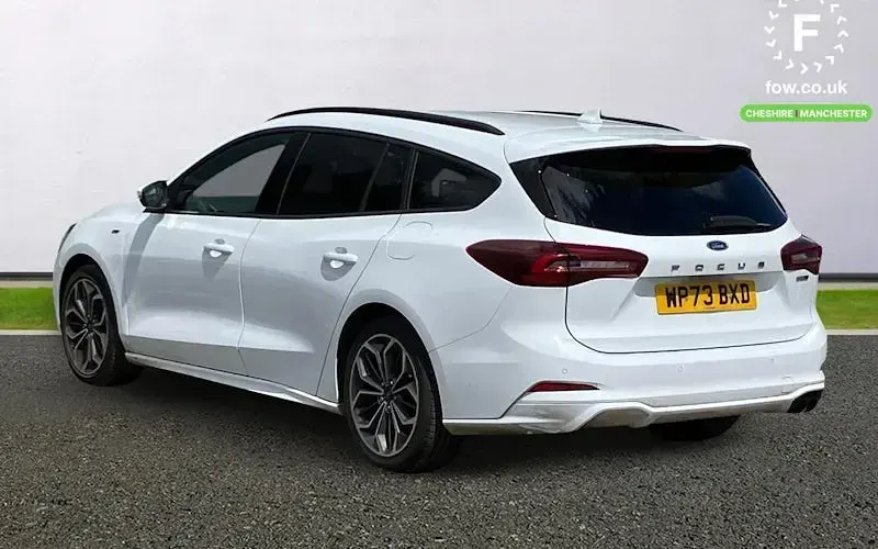Usado Ford Focus ST-Line X 125 HP (91 kW) 2023 Branco Carrinha