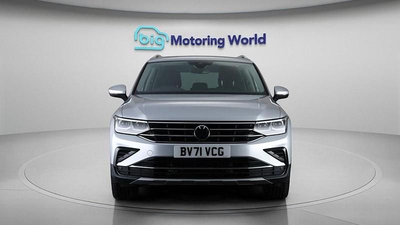 Used VW Tiguan Elegance 150 HP (110 kW) 2022 Silver SUV