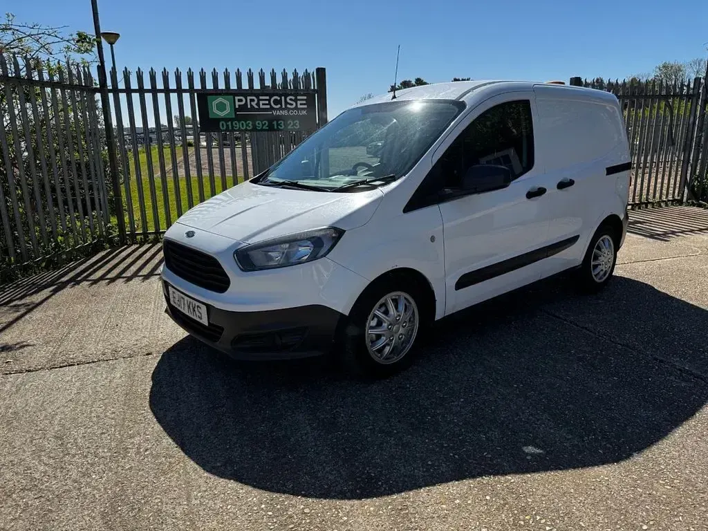 Used Ford Transit 74 HP (54 kW) 2017 White Van