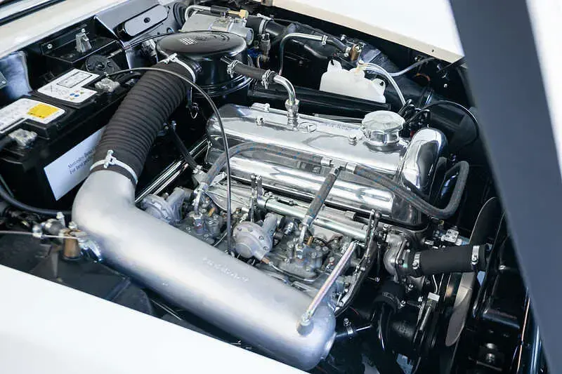 Used Mercedes 190 105 HP (77 kW) 1961 White