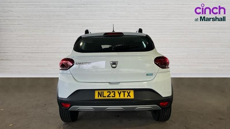 Used Dacia Sandero Prestige 100 HP (73 kW) 2023 White