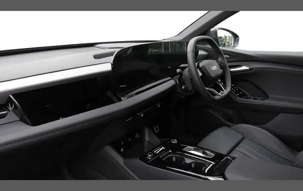 Begagnad Audi Q6 e-tron S-Line 225 kW (306 HK) 2025 Grå SUV