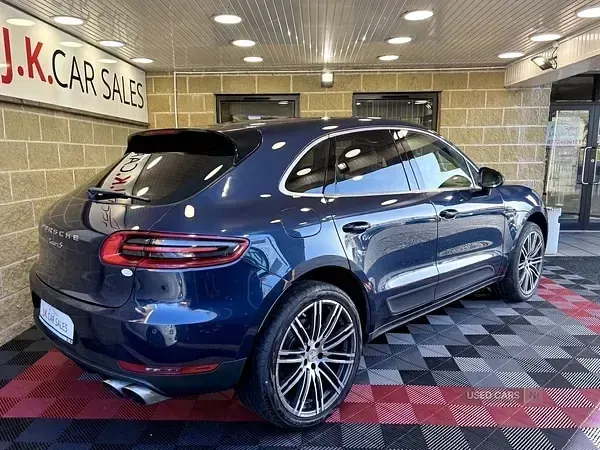 Used Porsche Macan S Diesel 255 HP (187 kW) 2015 Blue SUV