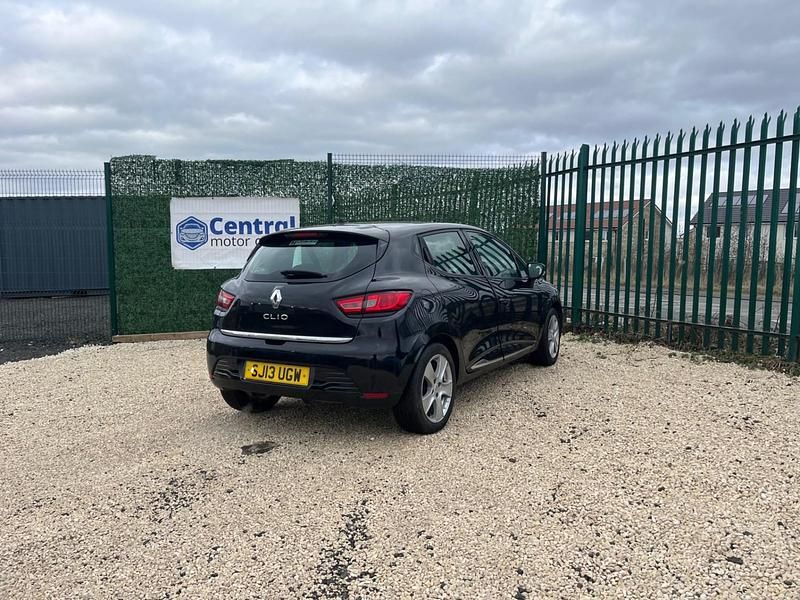 Used Renault Clio IV Dynamique 75 HP (55 kW) 2013 Black Hatchback