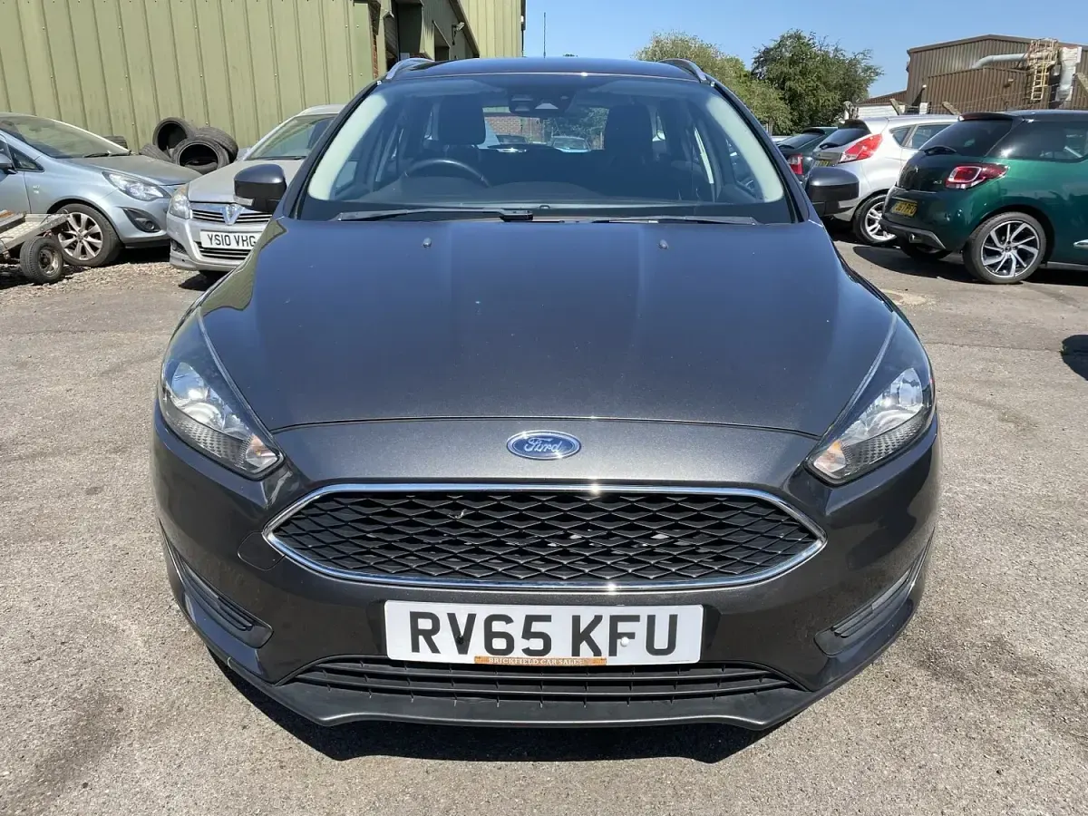 Used Ford Focus Zetec 2015 Grey Estate