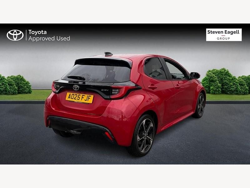 Used Toyota Yaris Hybrid 2025 Red Hatchback