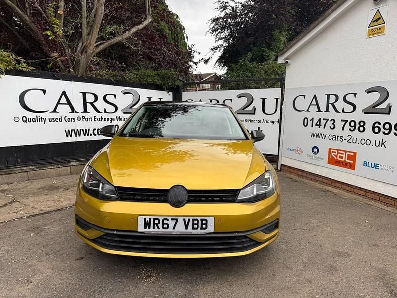 Used VW Golf VII SE 125 HP (91 kW) 2017 Yellow Hatchback