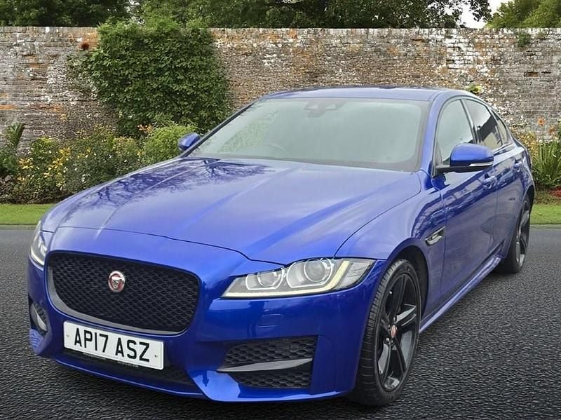 Used Jaguar XF R-Sport 180 HP (132 kW) 2017 Blue Sedan