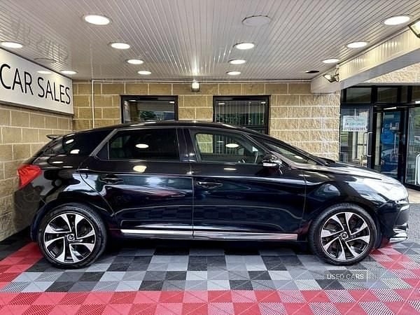 Used Citroën DS5 161 HP (118 kW) 2014 Black Hatchback