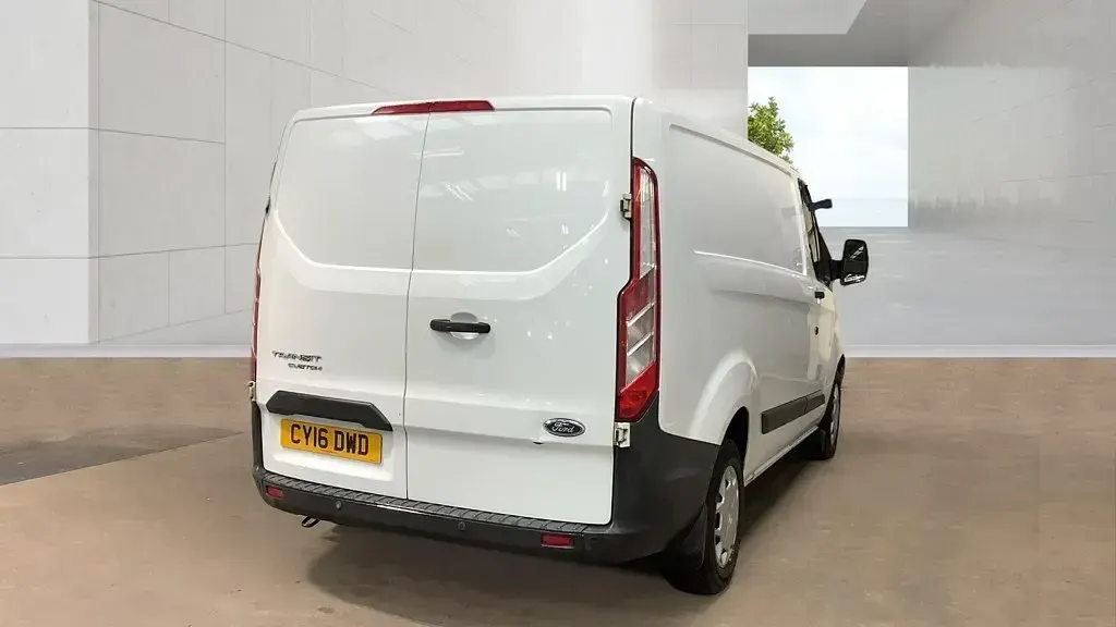 Usado Ford Transit Custom Trend 125 HP (91 kW) 2016 Branco Van