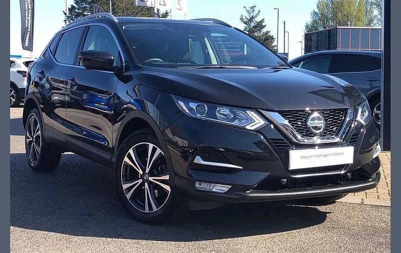 Black Used 2021 Nissan Qashqai N-Connecta SUV | £15,299 (Good price) - Image 1/4
