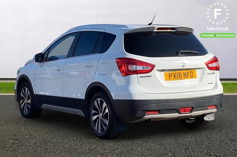 Used Suzuki SX4 SZ5 120 HP (88 kW) 2018 White Hatchback