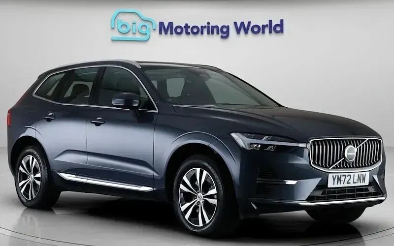Used Volvo XC60 Core 349 HP (256 kW) 2022 SUV