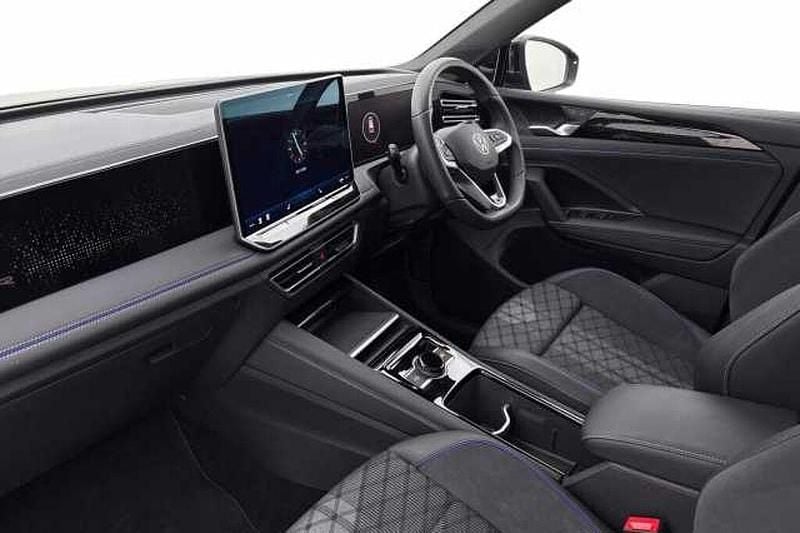 Used VW Tiguan R-line 150 HP (110 kW) 2025 Black SUV