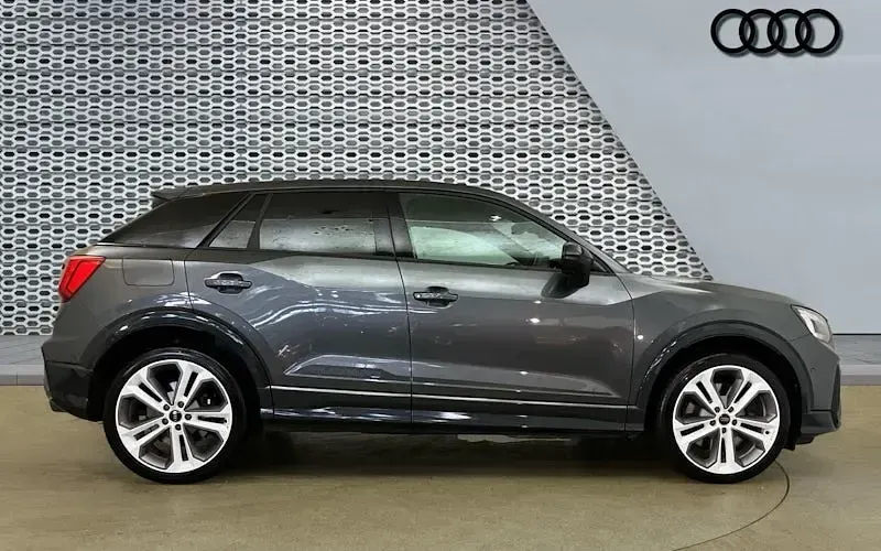 Używany Audi SQ2 300 KM (220 kW) 2026 SUV