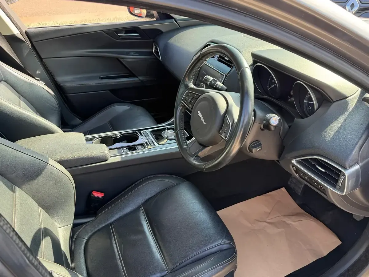 Used Jaguar XE Prestige 2015 Grey Sedan