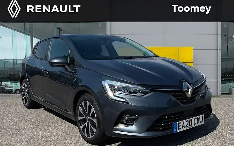 Used Renault Clio Iconic 72 HP (52 kW) 2020 Hatchback