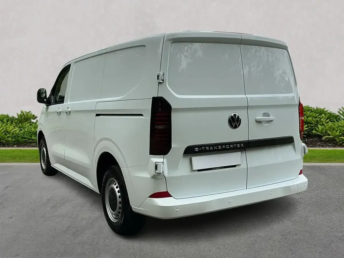 New VW T7 100 kW (136 HP) 2025 White Van
