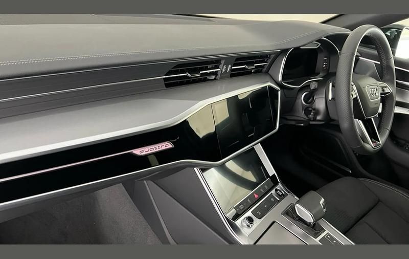 New Audi A6 S-Line 299 HP (219 kW) 2025 Black Estate