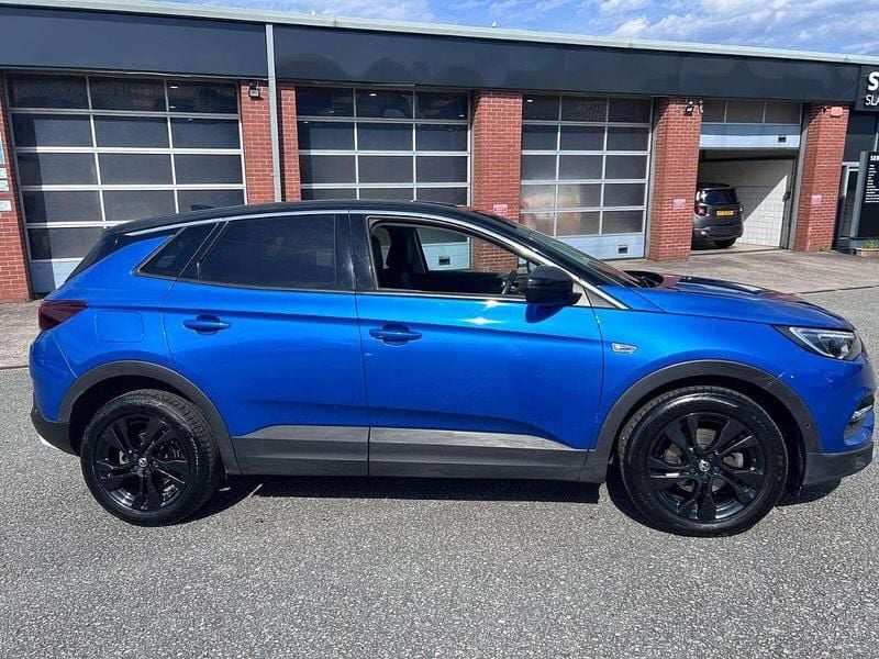 Used Vauxhall Grandland X SRi 128 HP (94 kW) 2021 Blue SUV