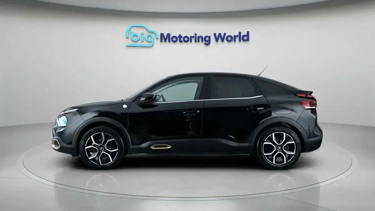 Used Citroën e-C4 100 kW (136 HP) 2022 Black Hatchback