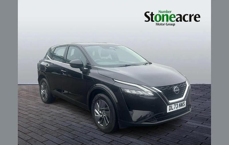 Black Used 2023 Nissan Qashqai Acenta Premium SUV | £17,499 (Super price) - Image 1/4